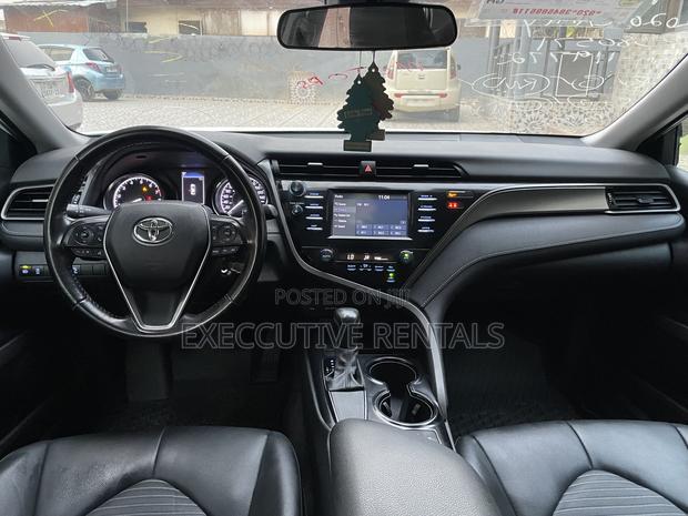 Toyota Camry 2020 White