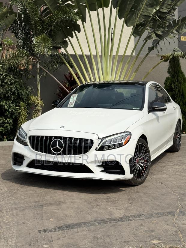 Mercedes-Benz C300 Sport 4Matic Sedan AWD (2.0L 4cyl 7A) 2017 White