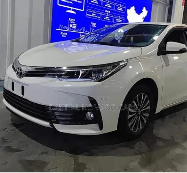 Toyota Corolla 2018 White