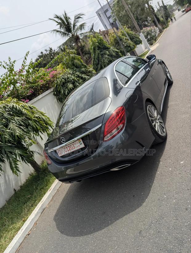 Mercedes-Benz C300 Sport Sedan RWD (2.0L 4cyl 7A) 2016 Gray