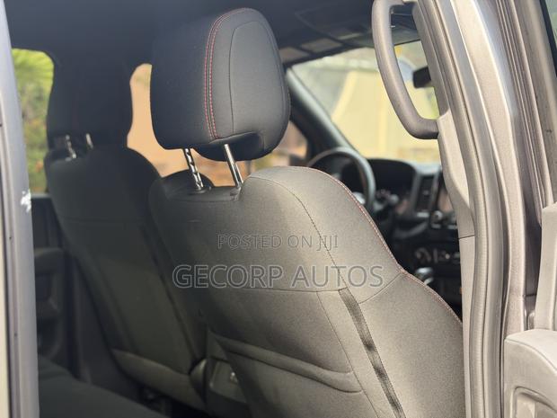Nissan Frontier PRO-4X 2022 Gray