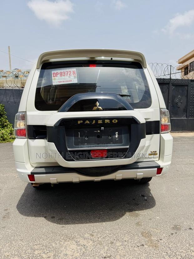 Mitsubishi Pajero 2020 White