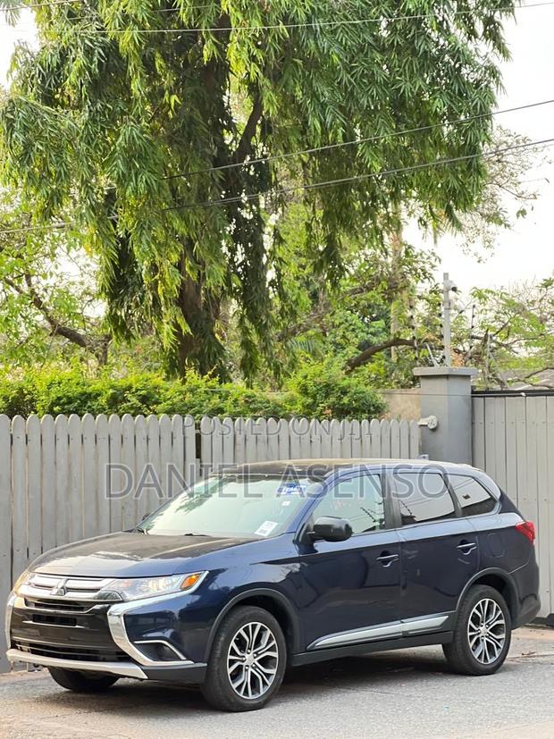Mitsubishi Outlander 2017 Black