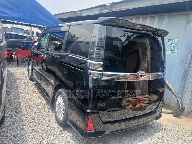 Toyota Voxy 2020 Matt Black