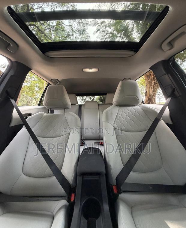 Toyota Corolla Cross 2.0 Petrol AWD 2022 Black