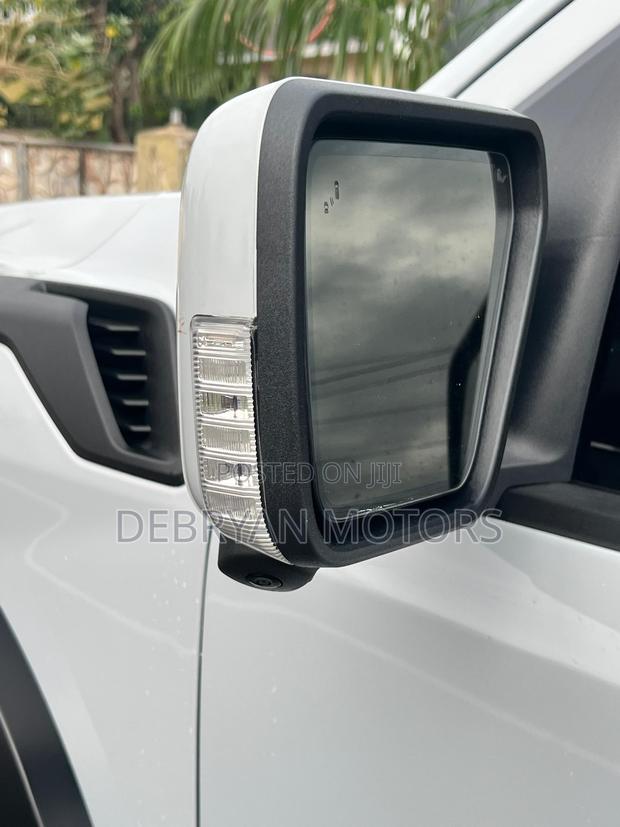 Ford F-150 Raptor 4WD SuperCrew 5.5' Box 2025 White