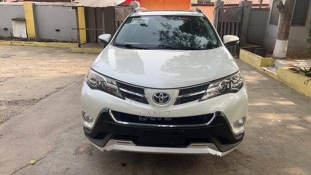 Toyota RAV4 2016 White
