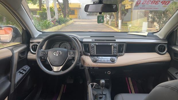 Toyota RAV4 2016 White