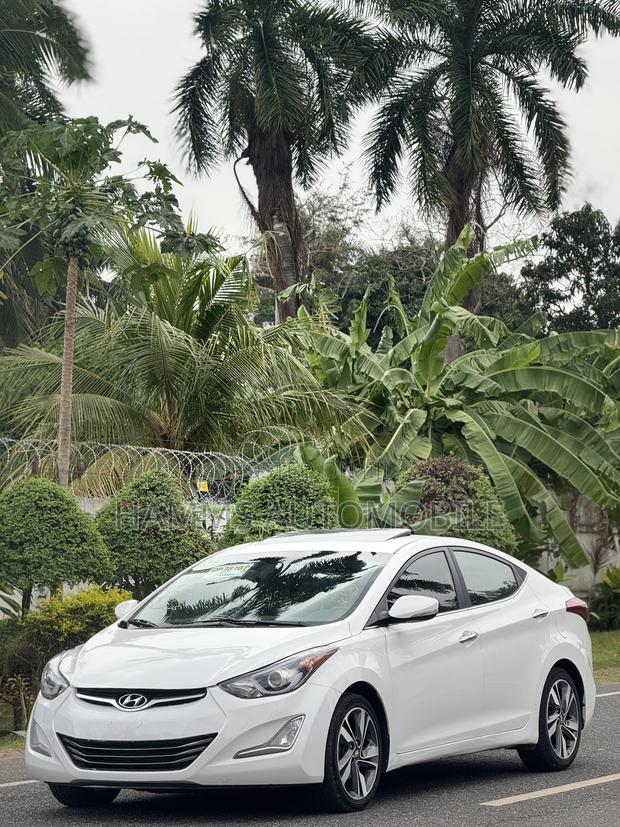 Hyundai Elantra Limited PZEV 4dr Sedan (1.8L 4cyl 6A) 2015 White