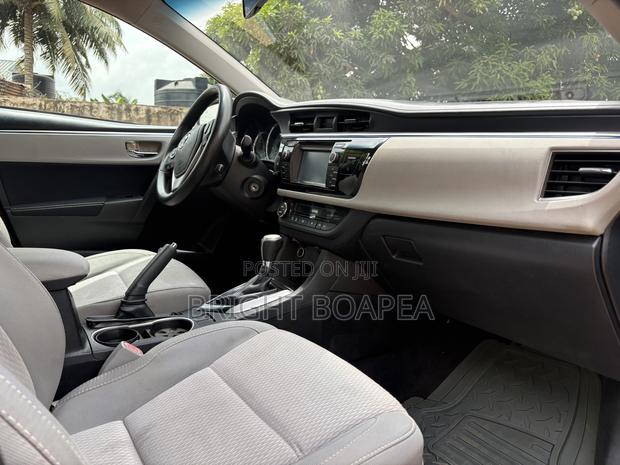 Toyota Corolla LE Eco 4dr Sedan (1.8L 4cyl CVT) 2015 Gray