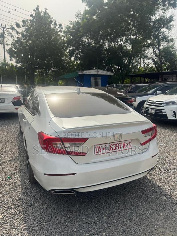 Honda Accord Sport 2018 White