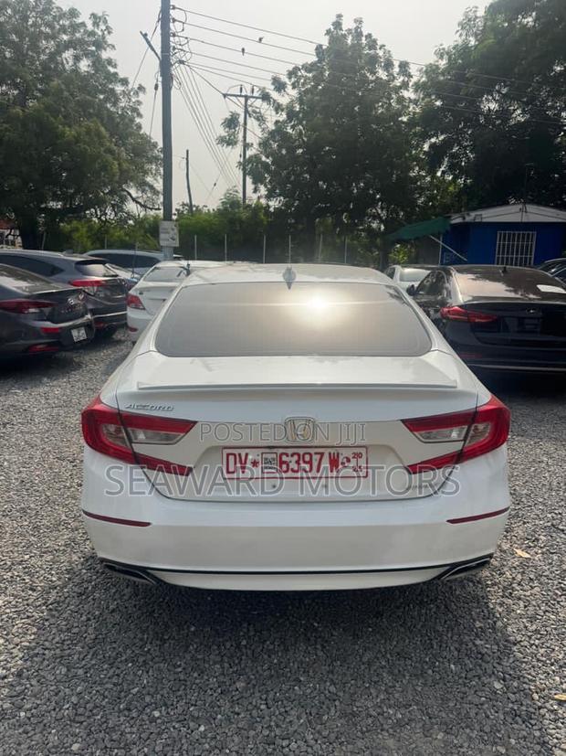 Honda Accord Sport 2018 White