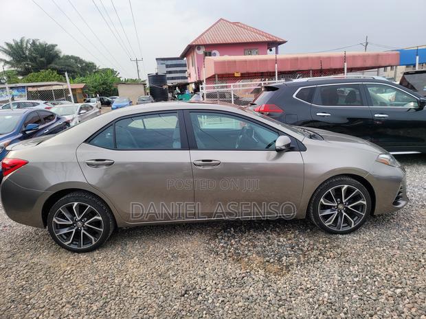 Toyota Corolla 2019 Gray