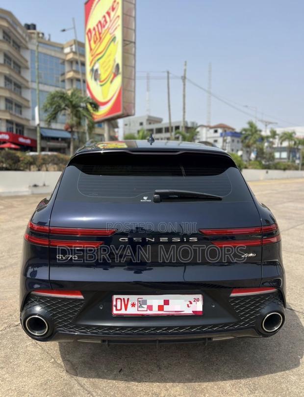Genesis GV70 2.5T AWD 2023 Blue