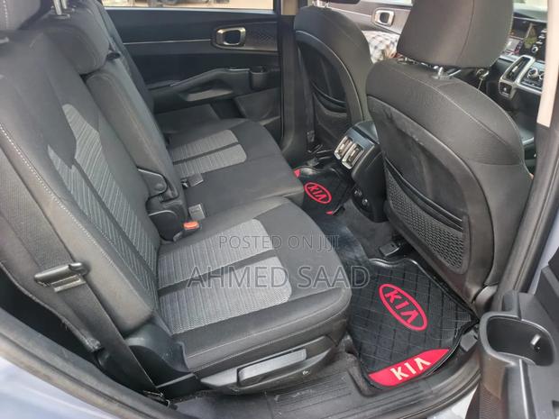 Kia Sorento LX 2021 Gray