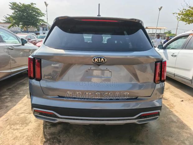 Kia Sorento LX 2021 Gray