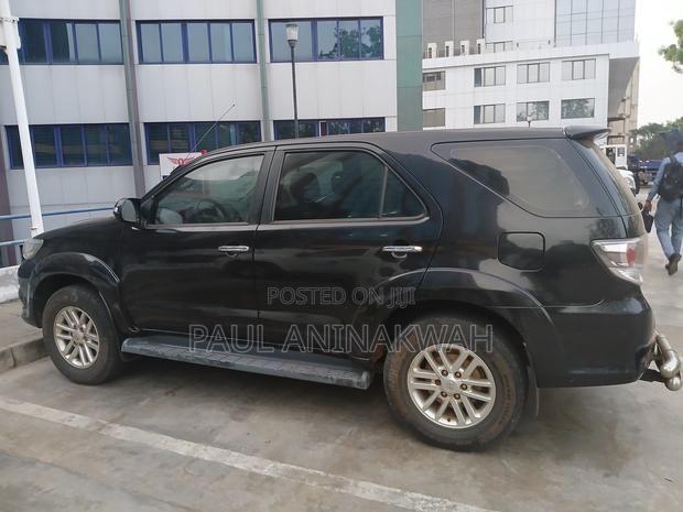 Toyota Fortuner 2.7 AWD 2012 Black