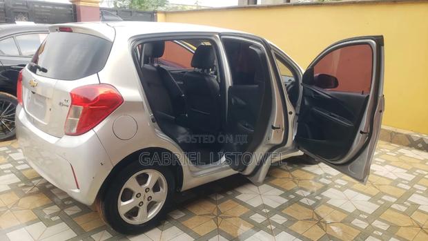 Chevrolet Spark 2018 Silver