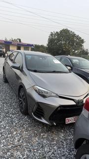 Toyota Corolla SE (1.8L 4cyl 2A) 2018 Gray for sale