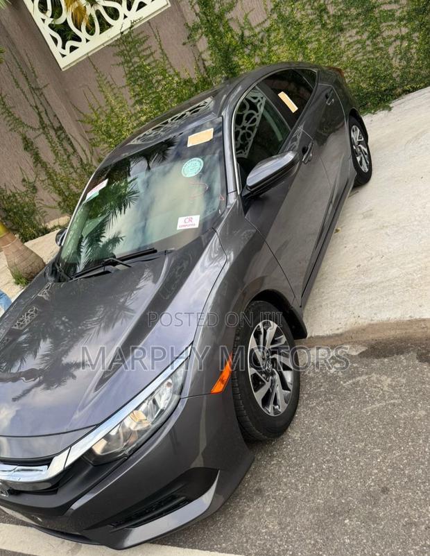 Honda Civic EX 4dr Sedan (2.0L 4cyl) 2017 Gray