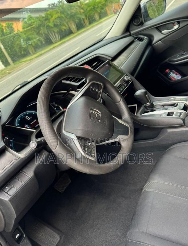 Honda Civic EX 4dr Sedan (2.0L 4cyl) 2017 Gray
