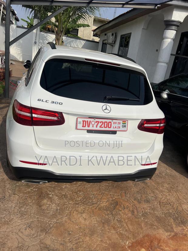 Mercedes-Benz GLC-Class 2019 Off white
