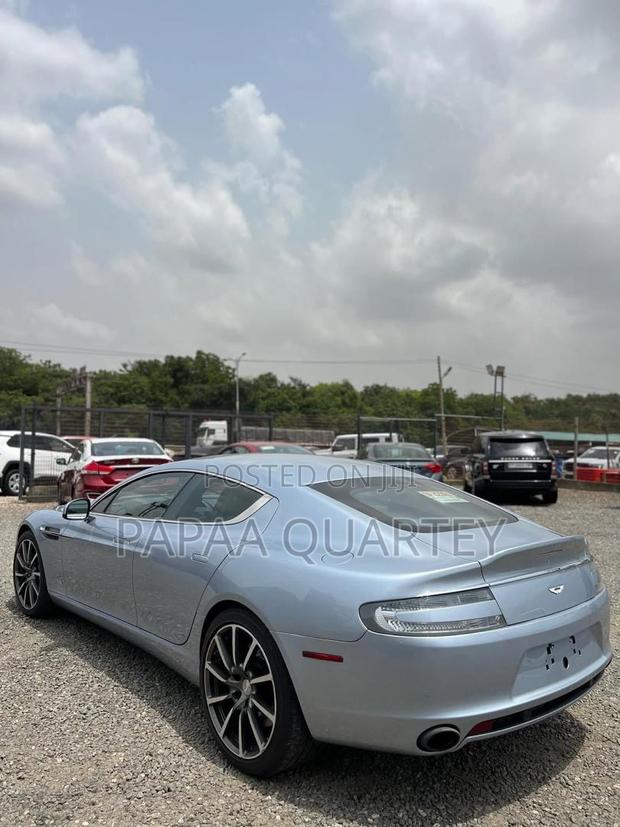 Aston Martin Vantage 2017 Silver