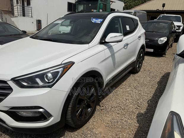 Hyundai Santa Fe Limited Ultimate AWD 2018 White