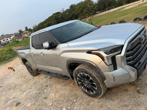 Toyota Tundra Limited Double Cab 6.5' Bed 2023 Silver
