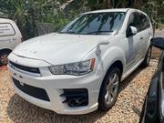 Mitsubishi Outlander 2010 White for sale