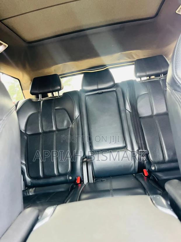 Land Rover Range Rover Sport SE Td6 4x4 (3.0L 6cyl 8A) 2016 Black