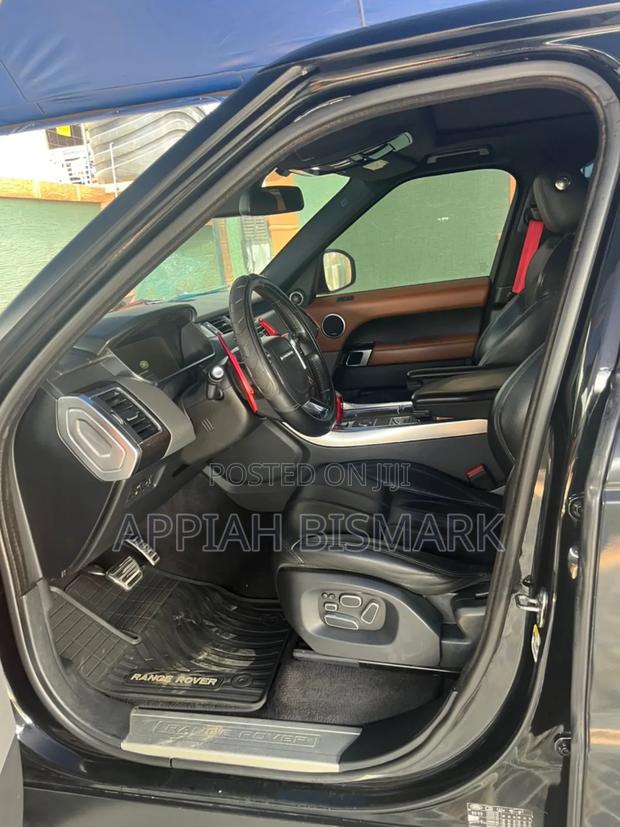 Land Rover Range Rover Sport SE Td6 4x4 (3.0L 6cyl 8A) 2016 Black