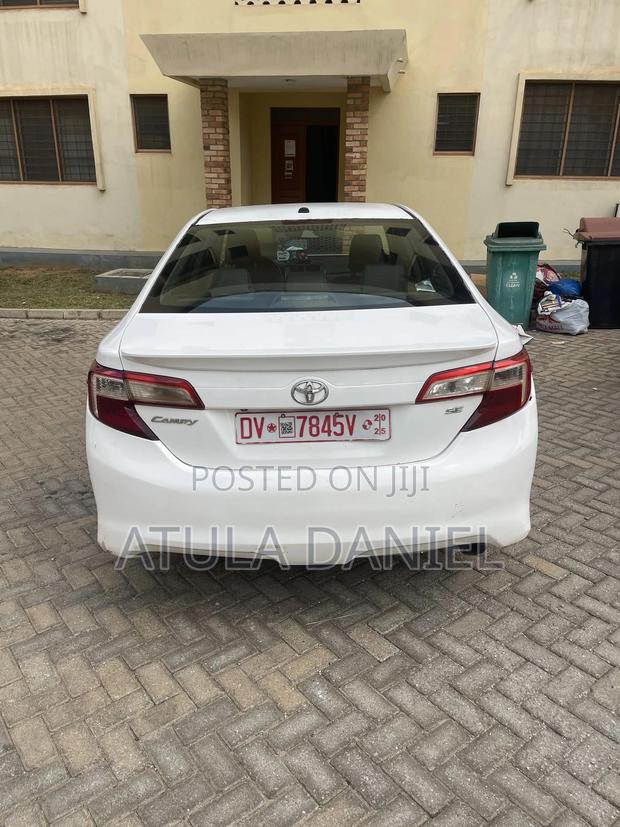 Toyota Camry SE Sport 4dr Sedan (2.5L 4cyl 6A) 2014 White