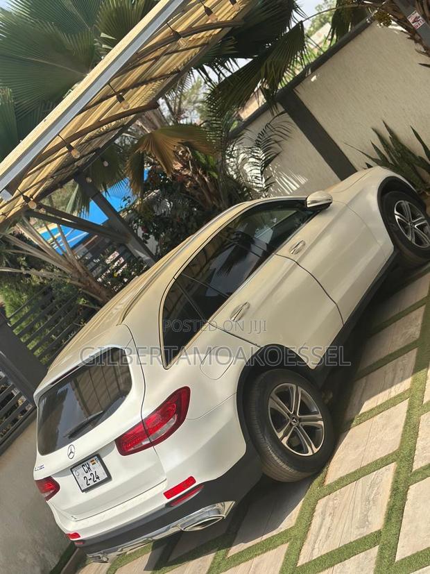 Mercedes-Benz GLC-Class 2019 White