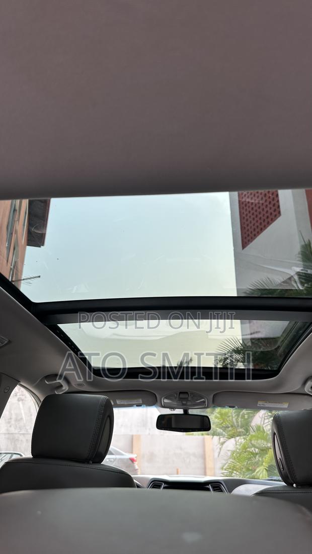 Hyundai Santa Fe 2015 White