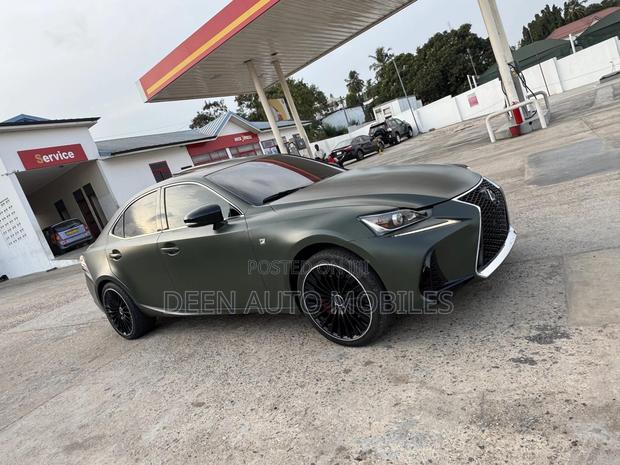 Lexus LS 2017 Gray