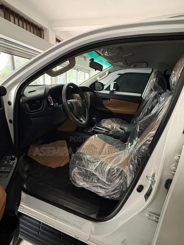 New Toyota Fortuner 2025 White