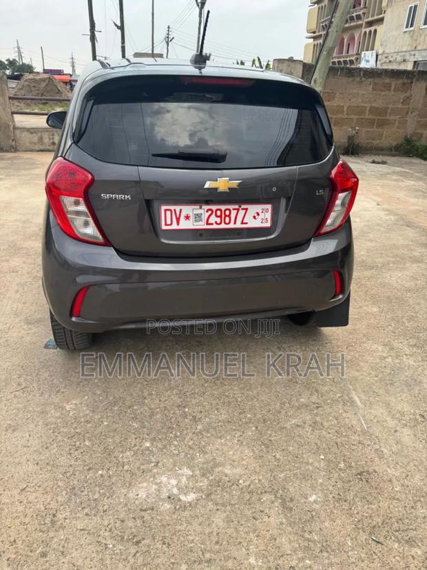 Chevrolet Spark LT w/1LT Manual 2016 Gray