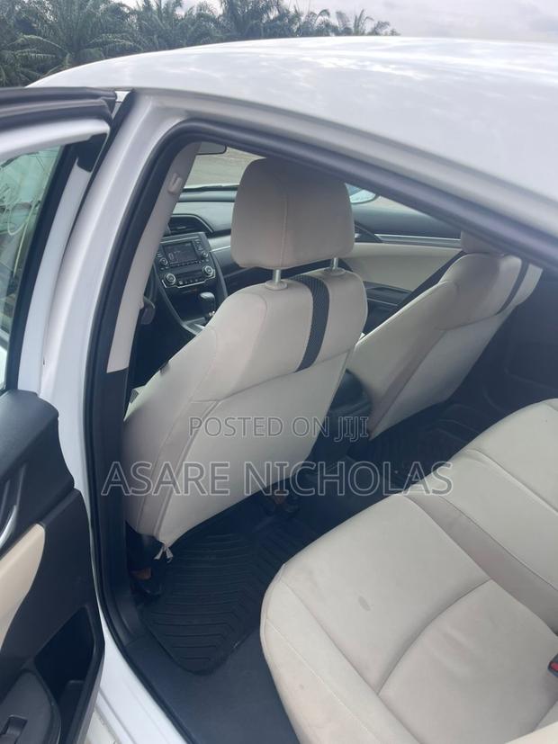 Honda Civic 2016 White