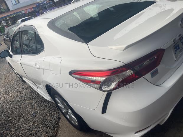 Toyota Camry 2020 White
