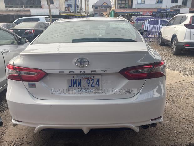 Toyota Camry 2020 White