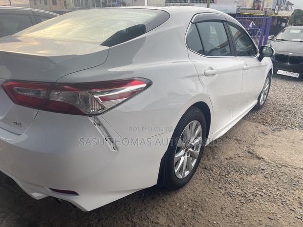 Toyota Camry 2020 White