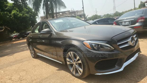 Mercedes-Benz C300 Luxury 4matic Sedan AWD (2.0L 4cyl 7A) 2017 Brown