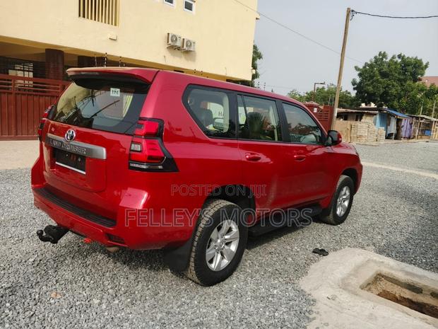 Toyota Land Cruiser Prado 2.7 2021 Red