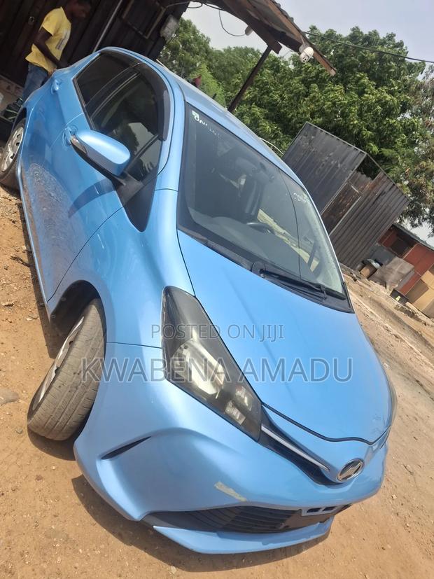 Toyota Vitz 1.3 FWD 5dr 2015 Blue