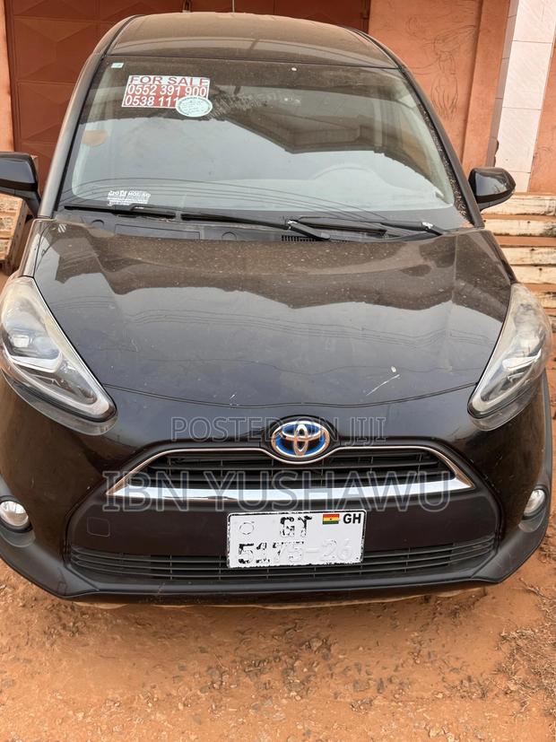 Toyota Sienta 1.5 Hybrid FWD (6-seater) 2016 Black