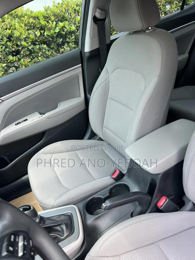 Hyundai Elantra SE 2019 Gray