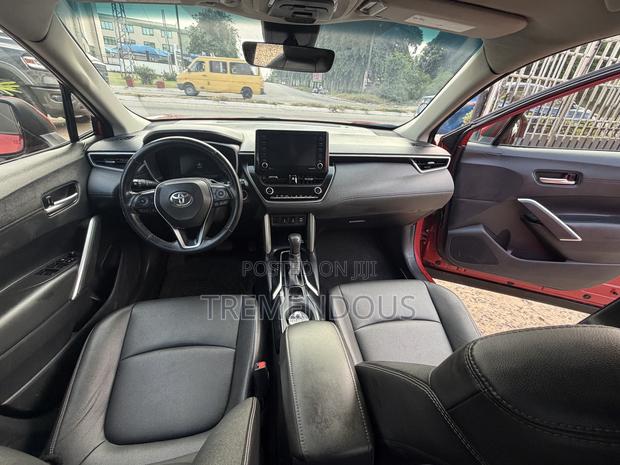 Toyota Corolla Cross 2.0 Petrol FWD 2022 Red