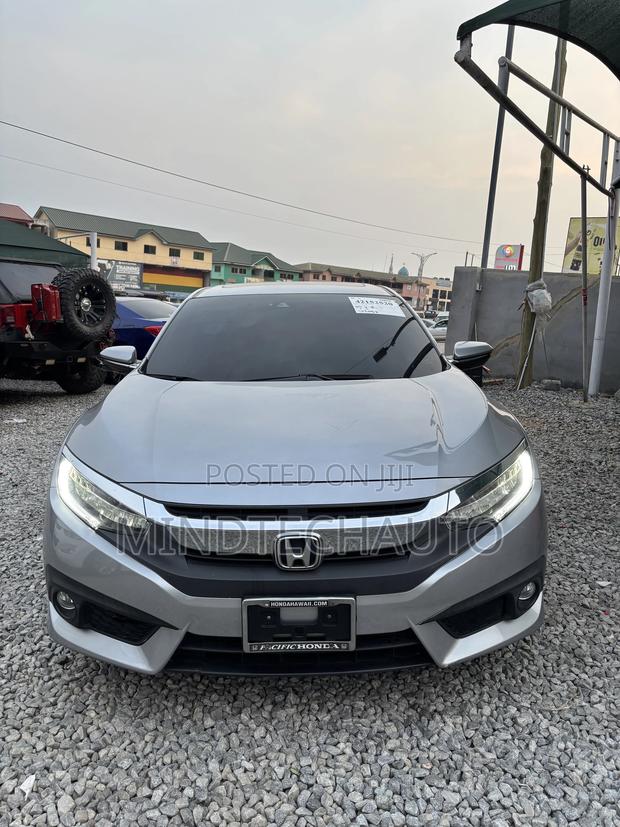 Honda Civic Touring Sedan 2018 Gray