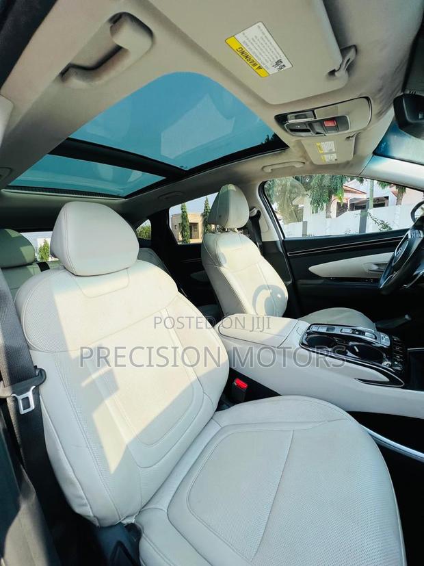 Hyundai Tucson Limited 2024 White